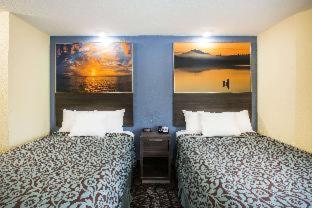 Days Inn By Wyndham Blue Springs Habitación foto